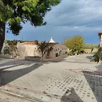 Отель Vittoria Events Корато